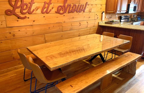 Snowshoe House | Ski In/Out #22 Loggers Run w/Hot Tub