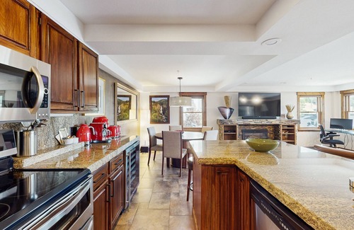 Steamboat Springs Condo | ski-in/out condo with fireplace, washer/dryer, pool, & hot tubs