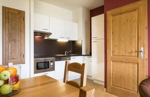 Sainte-Foy-Tarentaise Apartment | Ski-in/ski-out & foot of the slopes, fitness, swimming pool, balcony, tv, ski locker, 49-56m²