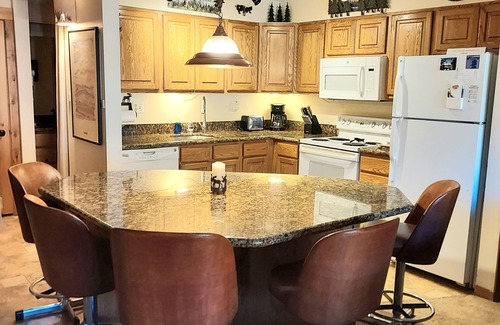 East Village at Copper Condo | Ski In/Ski Out 50 ft from SuperBee Lift - Finish line 2025 World Cup races