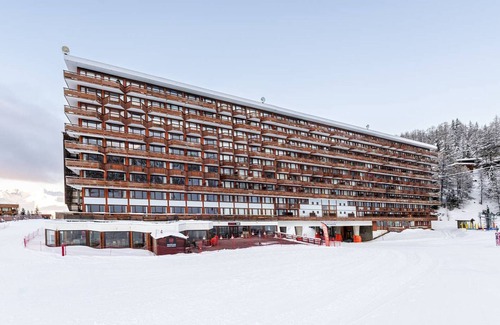 Plagne Centre Apartment | Ski-in/ski-out apartment in Plagne Centre, 7 ppl, 2 bedrooms, balcony