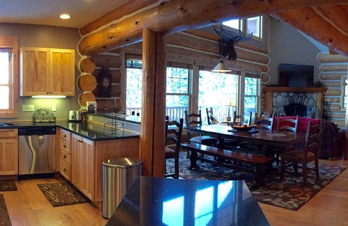 Powder Ridge House | Ski-In/Ski-Out Cabin at Powder Ridge – Spacious Family Retreat in Big Sky, MT