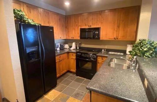 Whitefish Condo | Ski-In/Ski-Out Condo with Valley Views