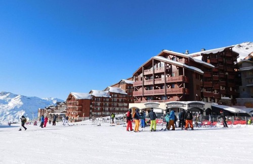 Val-Thorens Apartment | Ski-in/ski-out & foot of the slopes, fitness, tv, ski locker, 60m², Val Thorens