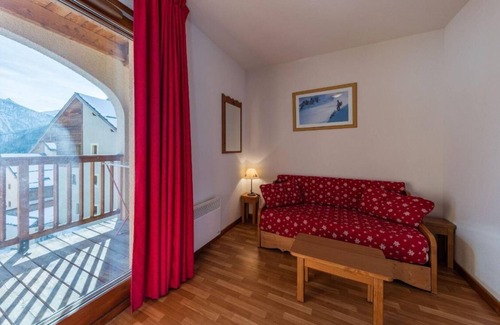 Arvieux Apartment | Ski-in/ski-out & foot of the slopes, terrace, balcony, parking, tv, ski locker, 35m²