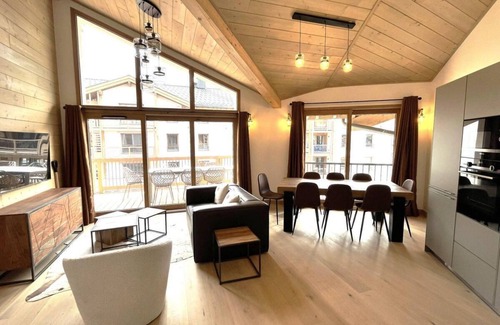 Bergers Apartment | Ski-in/ski-out & foot of the slopes, 3rd floor, swimming pool, balcony, tv, ski locker, 83m²
