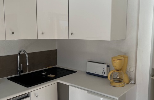 Meribel-Mottaret Apartment | Ski-in ski-out apartment located due south rental from Sunday to Sunday