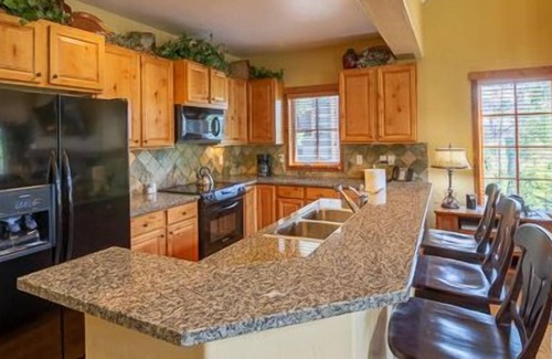Tamarack Resort House | Ski in/Ski out | Private Hot Tub | Spectacular Mountain Views