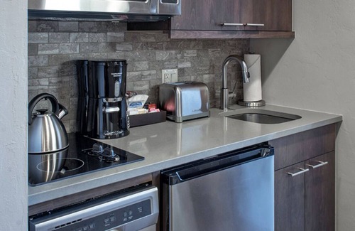 Peak 8 Condo | Ski in Ski out Studio in Breckenridge