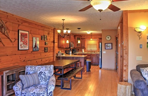 Snowshoe House | Ski-In/Ski Out Townhome w/Beautiful View w/Hot Tub.