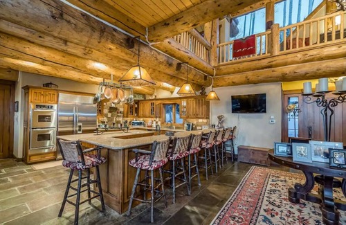 Mountain Village House | SKI-IN/SKI-OUT WITH GORGEOUS MOUNTAIN VIEWS!
