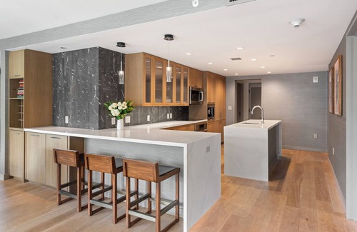 Snowmass Village Condo | Ski In Ski Out Penthouse in Luxury Resort - Stunning 3 Bedroom