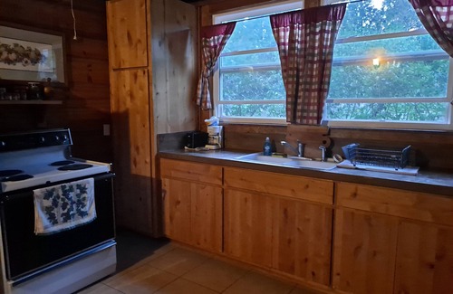 Dutch Flat Cottage | Ski Lease Mountain Retreat