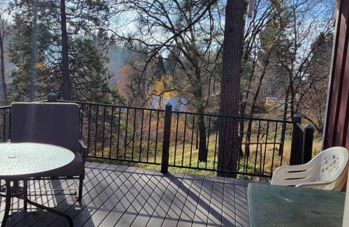 Dutch Flat Cottage | Ski Lease Mountain Retreat