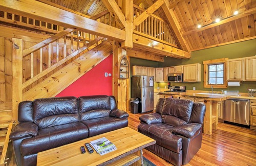 Starksboro Cabin | Ski Lodge Mtn Retreat w/Fire Pit, Deck & Views!