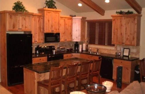 Eden House | Ski, Mountains, Lake: 5 BR Vacation House at Wolf Creek Ut, Many Amenities