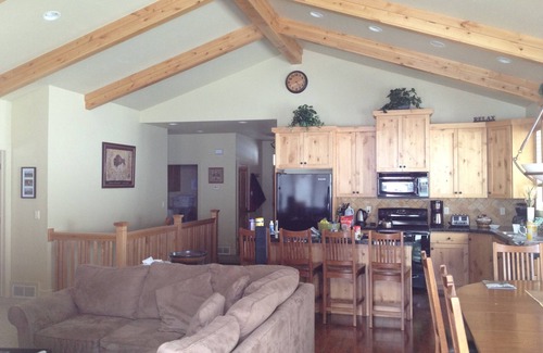 Eden House | Ski, Mountains, Lake: 5 BR Vacation House at Wolf Creek Ut, Many Amenities