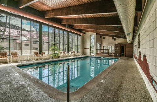 Mountain House House | Ski Run 501 by SummitCove Lodging
