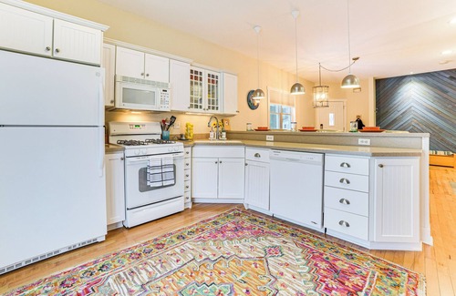 Charlevoix House | Ski, Shop, Explore: Hidden Gem Near Lake Michigan!