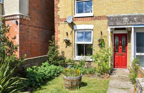 East Cowes House | Skipper's Rest