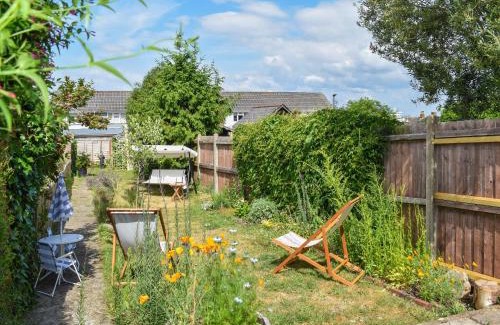 East Cowes House | Skipper's Rest