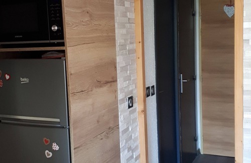 Reberty Apartment | Skis aux pieds les Ménuires 3 vallées F2+ CABINE 30M2 4 to 6 persons