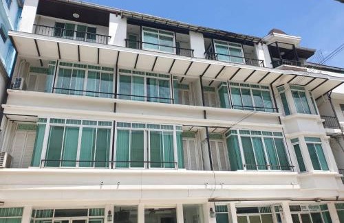 Ratchadaphisek House | Skutan Inn Sutthisan Nexus Opal