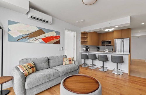 Ala Moana Condo | Sky Ala Moana 3509: 2 BR, 2 BA Condominium in Honolulu, Sleeps 4