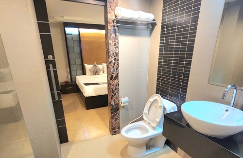 Lat Phrao Hotel | Sky Dome Resotel