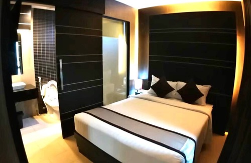 Lat Phrao Hotel | Sky Dome Resotel