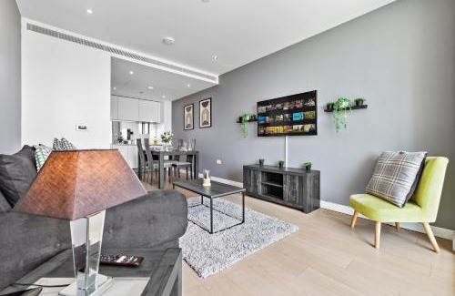 Vauxhall Bed & Breakfast | Sky Scraper London Luxury 1BR Roof Terrace and Gym