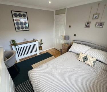 Exeter House | Skye Terrace, cosy 2 bed close to the city centre.
