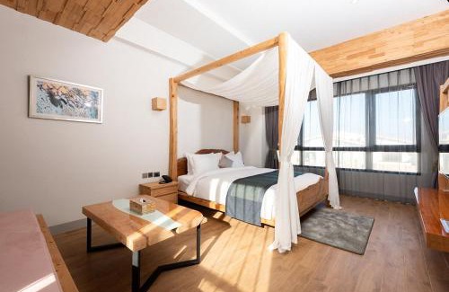 White Sand Beach Resort | SkyeBay Club