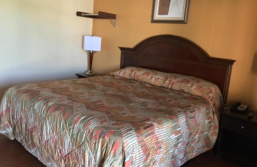 Hilander Park Hotel | Skyland Inn - Bristol