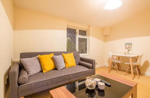 Stevenage Apartment | Skyline Serviced Apartments - Colestrete