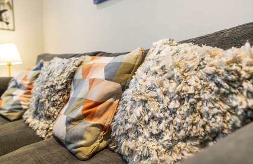 Merchiston Apartment | Slateford 2 Bedroom Apartment - Edinburgh