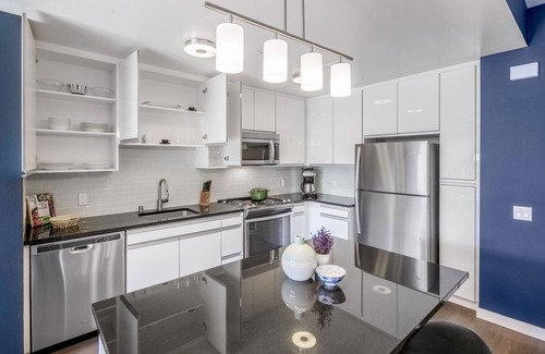 Mission Bay Apartment | Sleek 1BR Mission Bay, w/Gym, close to Caltrain by Blueground