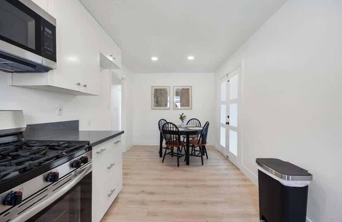 Southeastern Sacramento House | Sleek 2BR/1BA Urban Zen in Sac