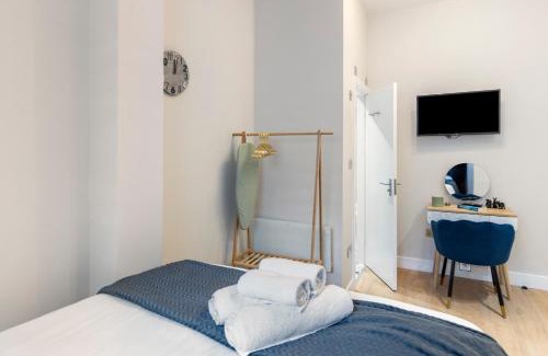 Dalston Apartment | Sleek and Cozy - Modern Studio Retreat