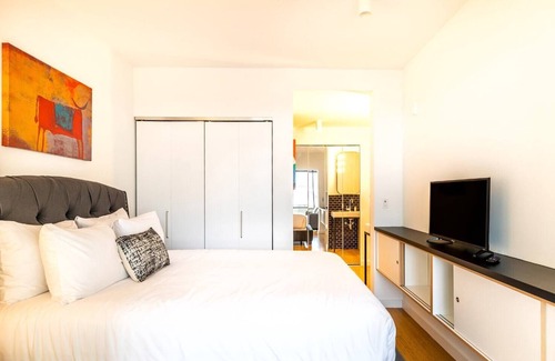 Downtown Apartment | Sleek Apartment Downtown