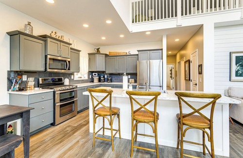 Syracuse House | Sleek Getaway on Lake Wawasee w/Private Dock!