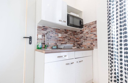 Neulerchenfeld Apartment | Sleek Studio Apt. | Suitable for Longstays