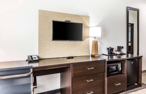 Bryan Hotel | Sleep Inn & Suites Bryan - College Station