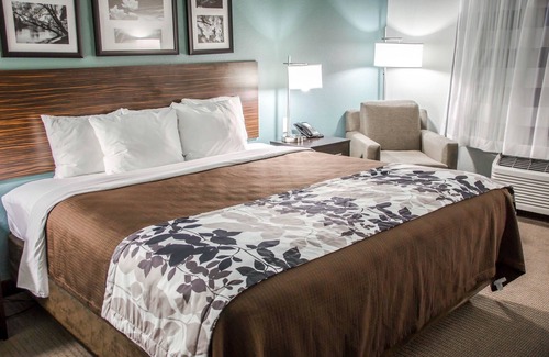 Center Hotel | Sleep Inn & Suites Center
