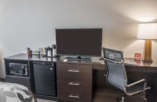 Devils Lake Hotel | Sleep Inn & Suites Devils Lake