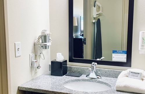 Devils Lake Hotel | Sleep Inn & Suites Devils Lake