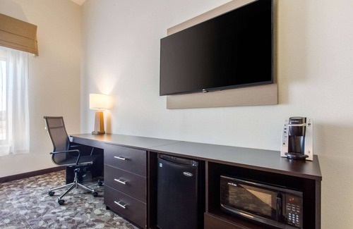 Town of Wawayanda Hotel | Sleep Inn & Suites Middletown - Goshen