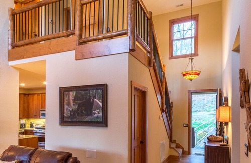 Bear Lake Reserve House | Sleep To The Sounds of Kiesse Creek - Best Location!