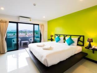Downtown Krabi Hotel | Sleep Whale Hotel