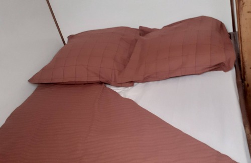 Oye-Plage Boat Rental | Sleeping in a barge in Béthune